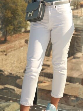Zara Women White Straight Jeans with Button Fly